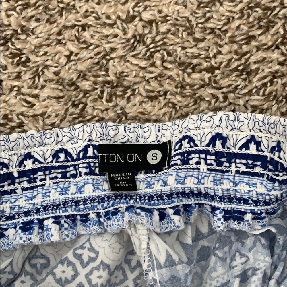 Shorts - Picture 3 of 3